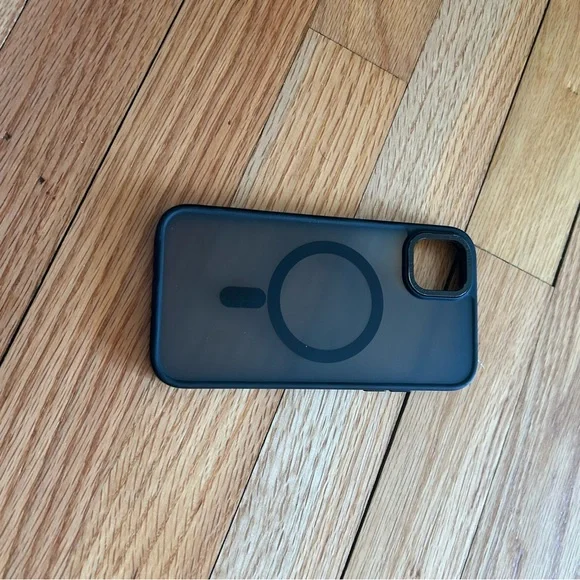 iPhone 11 Black Phone Case with MagSafe ring - Picture 2 of 4